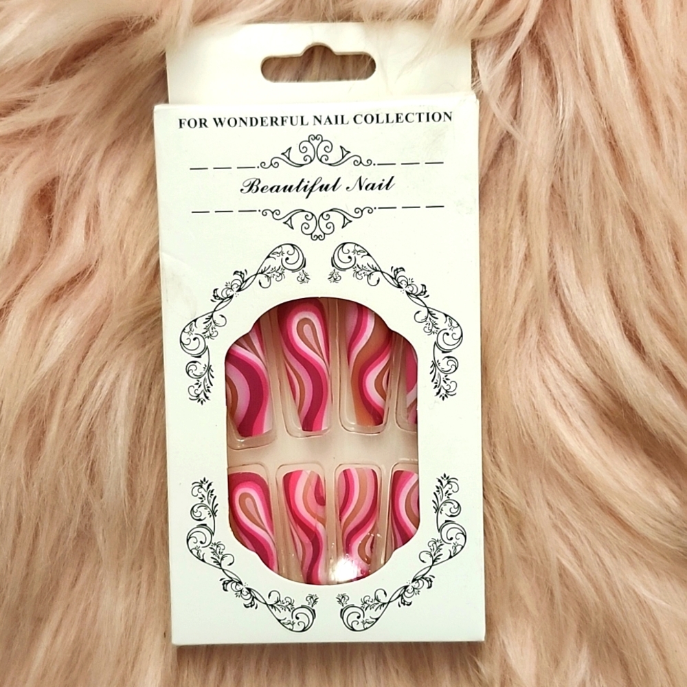 Brand New BEAUTIFUL NAIL False Nails-XL